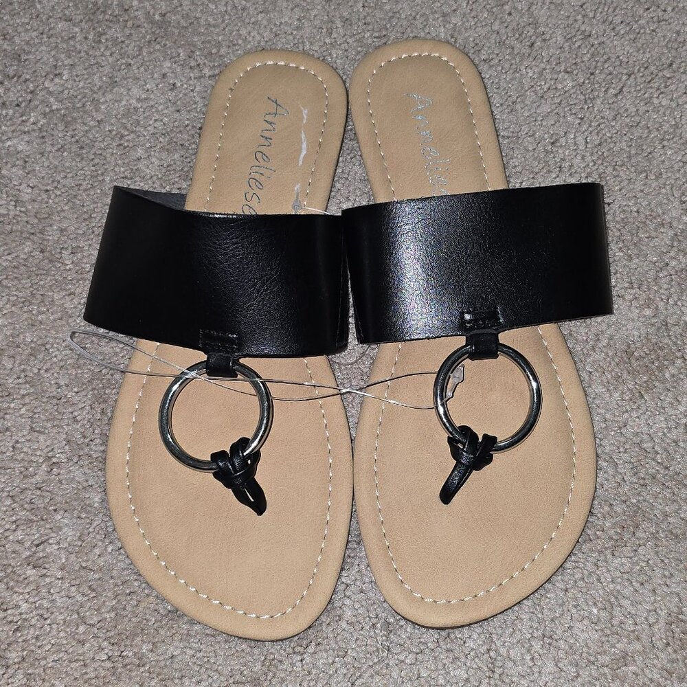 NWOT Anneliese Sandals Size 6